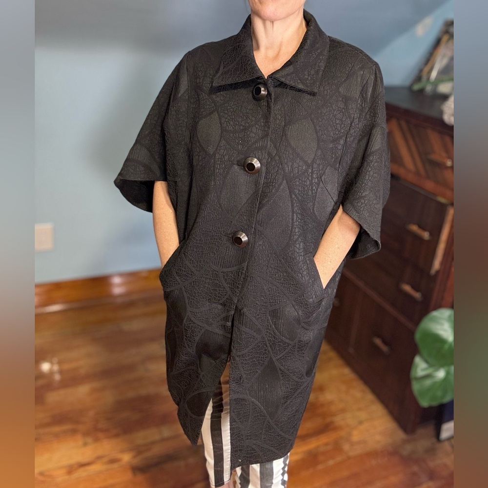 Vintage Black Cape Coat with Button Closure